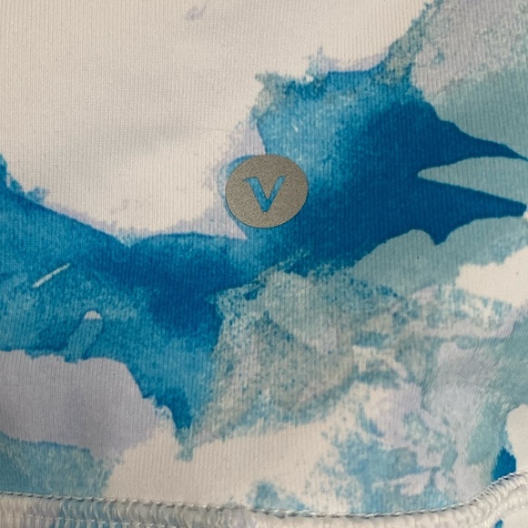 Velocity Women’s Capri Leggings Large Blue White Floral Coastal‎ Workout Gym - Picture 3 of 12